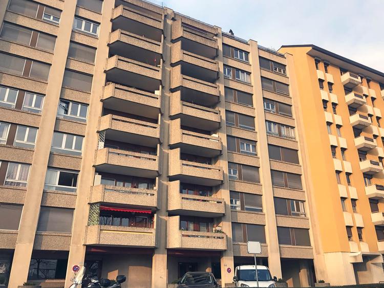 Appartement de 4 pièces au 1er étage de 78m2 environ.